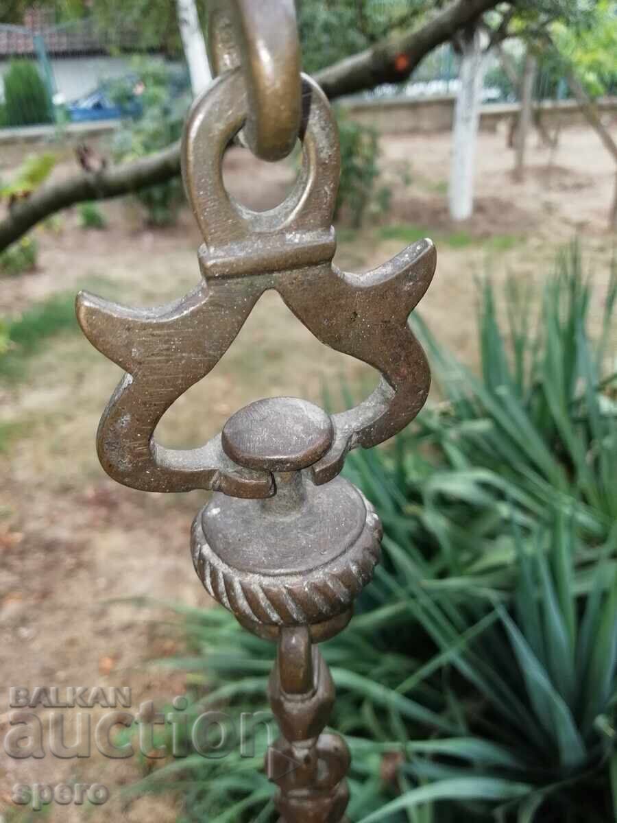 Licitație Candelabre, tava de ulei