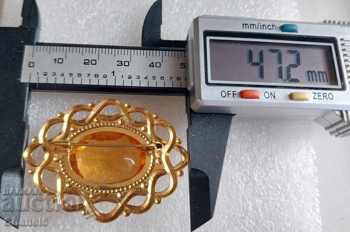 Delivery of OLD BROOCH, JEWELRY, BIJOU (900) Delivery of OLD BROOCH, JEWELRY, BIJOU (900)