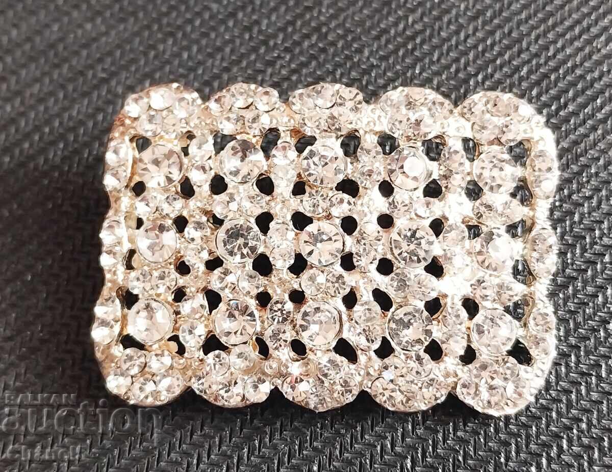 OLD BROOCH, JEWELRY, BIJOU (900) with price 12.00 BGN | € 6.14 OLD BROOCH, JEWELRY, BIJOU (900) with price 12.00 BGN | € 6.14