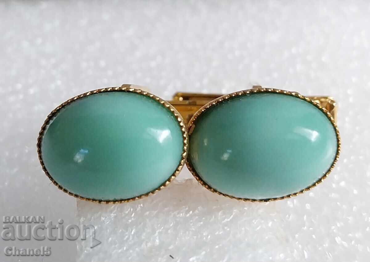 Auction OLD SLEEVE, BOOTS, BUTTONS (901) Auction OLD SLEEVE, BOOTS, BUTTONS (901)