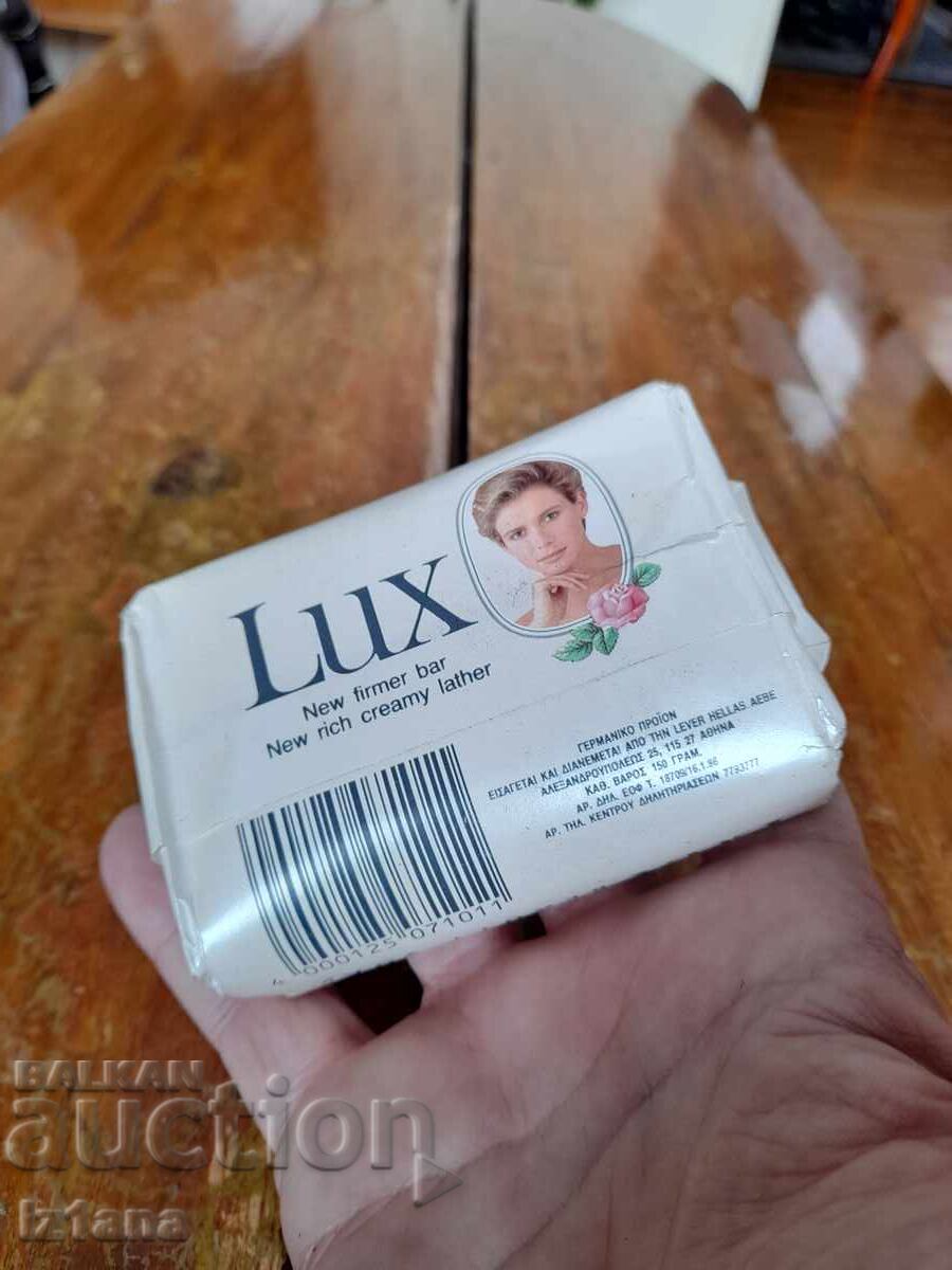 Auction  Old Lux soap