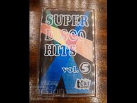 Super Disco a lansat 5 casete audio