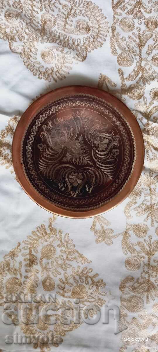 Oriental trays, two pieces with price 40.00 BGN | € 20.45 Oriental trays, two pieces with price 40.00 BGN | € 20.45