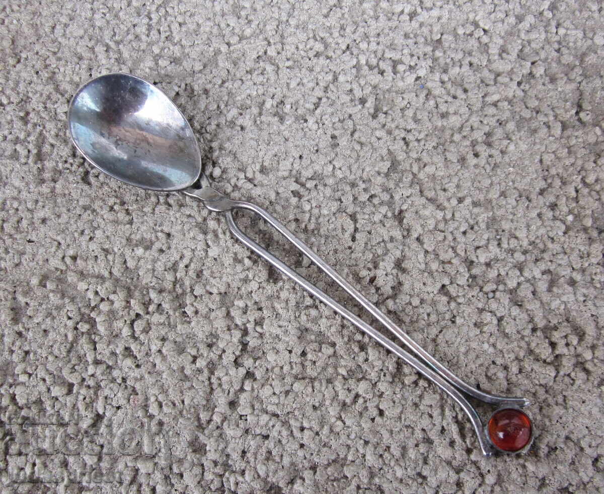 Ασημί με ρωσική σήμανση; κουτάλι κουταλάκι τσαγιού με κεχριμπάρι με τιμή 30.00 BGN | € 15.34 Ασημί με ρωσική σήμανση; κουτάλι κουταλάκι τσαγιού με κεχριμπάρι με τιμή 30.00 BGN | € 15.34