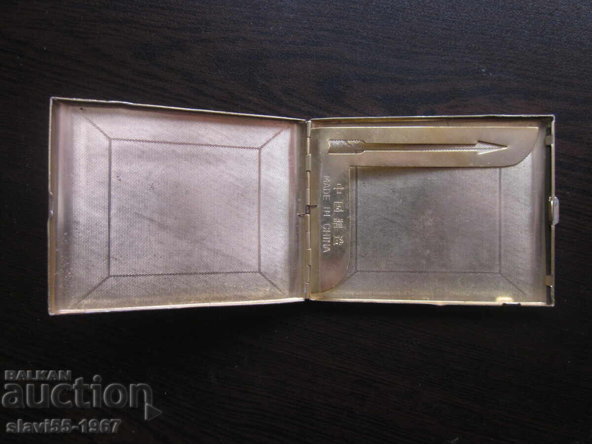 Auction OLD CHINESE SMOKE BOX BZC !!! Auction OLD CHINESE SMOKE BOX BZC !!!