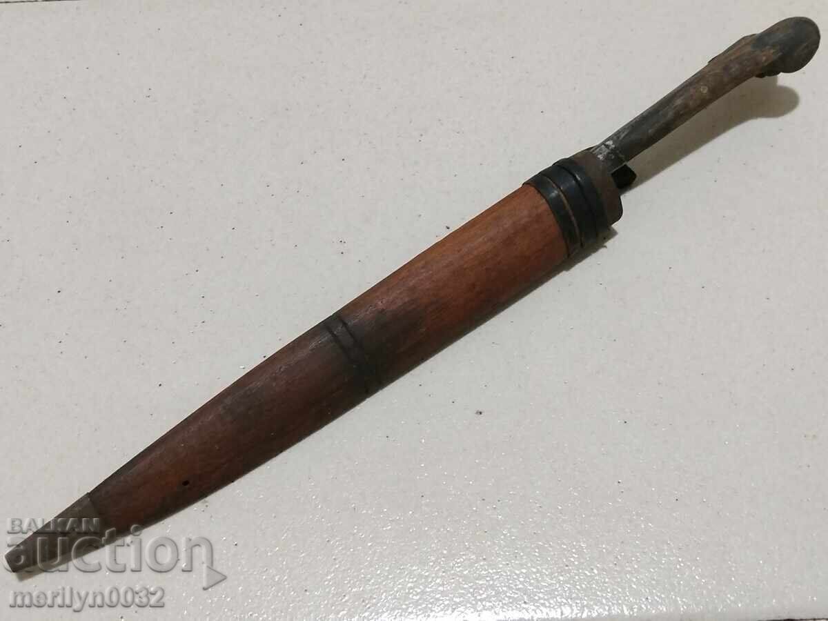 Auction Old doodle with the scabbard of the smallest shepherd minion knife Auction Old doodle with the scabbard of the smallest shepherd minion knife