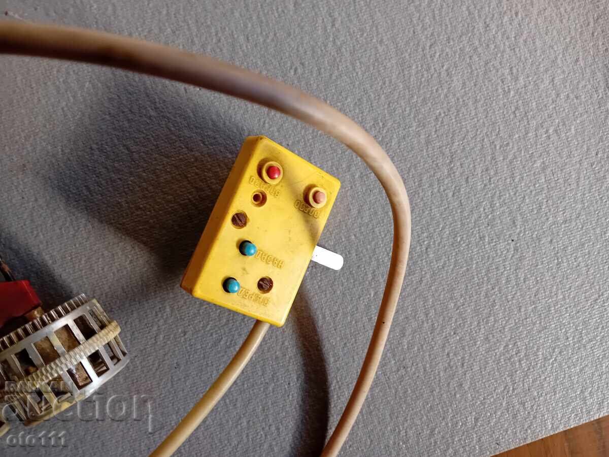 OLD TOY SPACECRAFT - 7 OLD TOY SPACECRAFT - 7