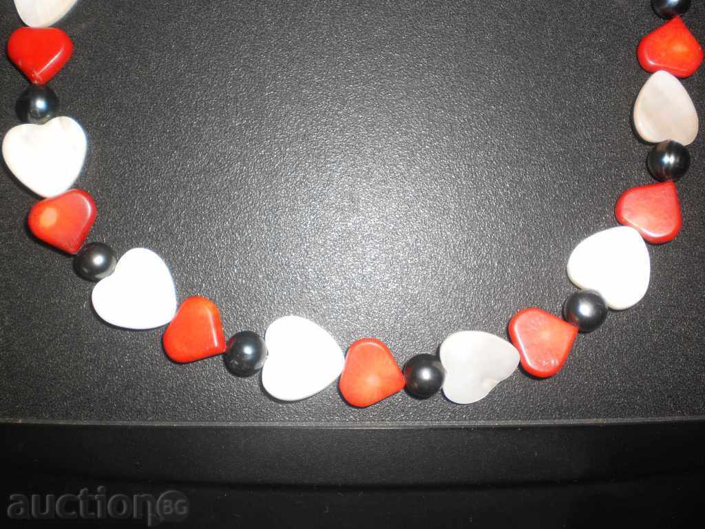 Auction Heart-shaped red coral and mother-of-pearl necklace with pearls Auction Heart-shaped red coral and mother-of-pearl necklace with pearls
