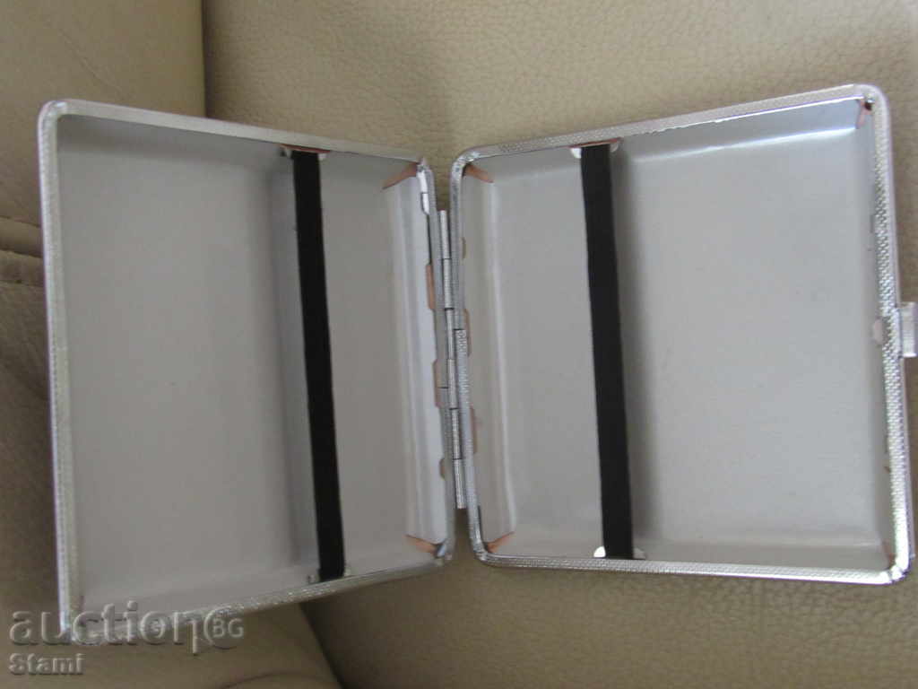 Auction Elegant leather snuff box with leather lids, new Auction Elegant leather snuff box with leather lids, new