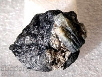 NATURAL BLACK TOURMALINE WITH QUARTZ - 37.95 carats - (687)