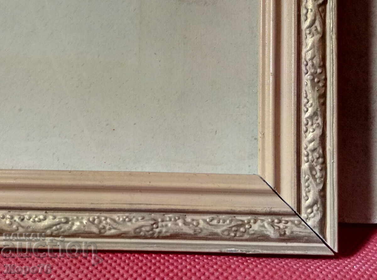 Old BEAUTIFUL ORNAMENTED WOODEN PICTURE FRAME - 7 Old BEAUTIFUL ORNAMENTED WOODEN PICTURE FRAME - 7