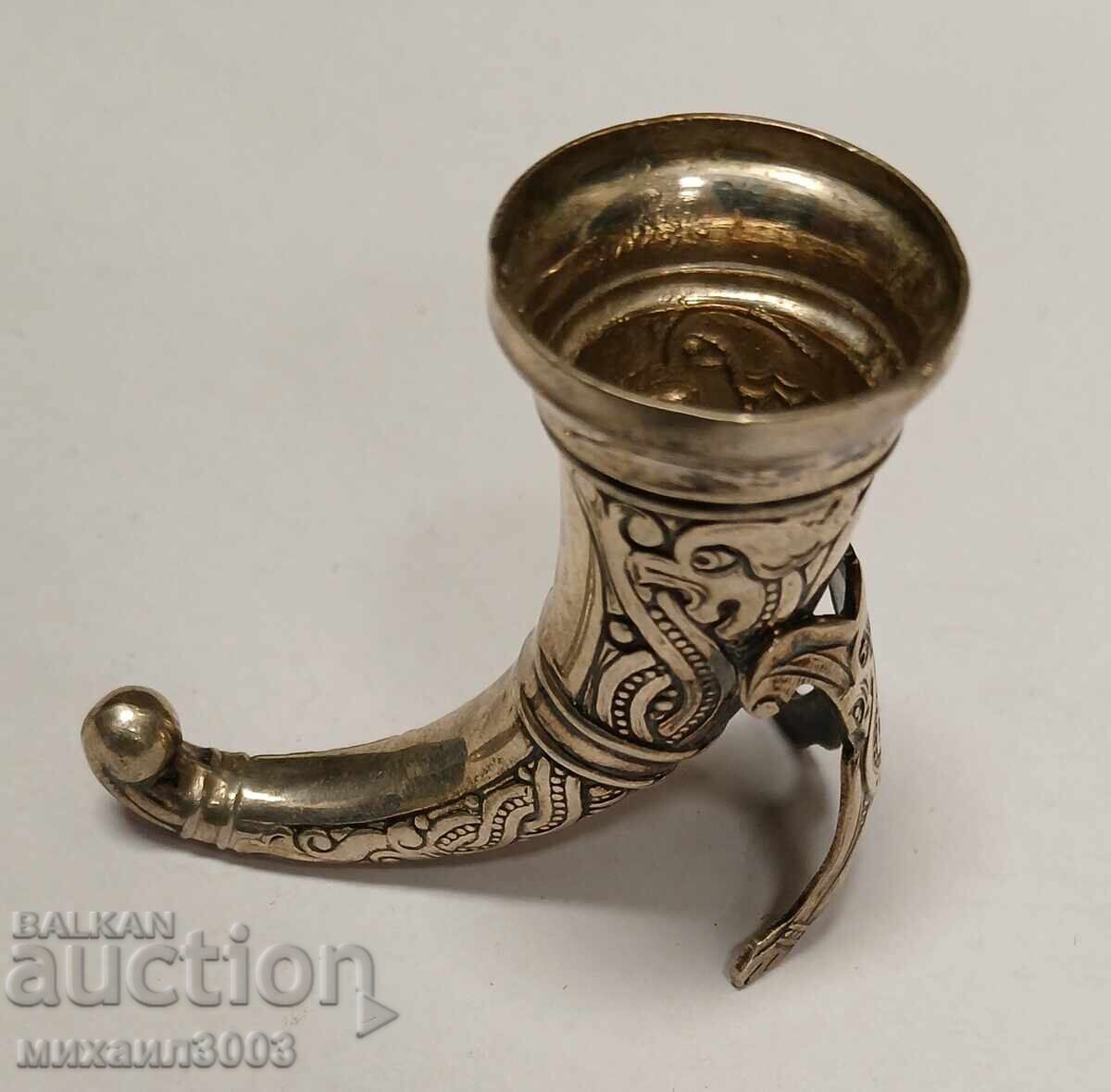 ΣΧΕΔΙΑΣΤΙΚΟ ΑΣΗΜΕΝΙΟ ΒΑΖΟ ΓΙΑ ΜΙΚΡΑ ΛΟΥΛΟΥΔΙΑ