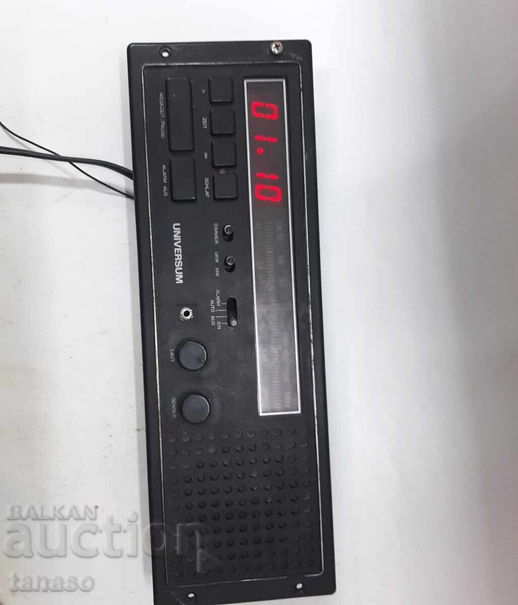 Retro built-in radio Universum UR 90(7.3) with price 50.00 BGN | € 25.56 Retro built-in radio Universum UR 90(7.3) with price 50.00 BGN | € 25.56
