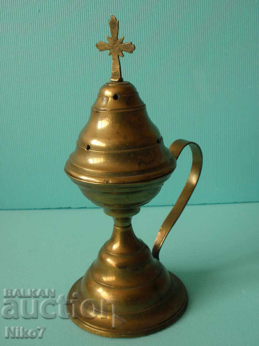 Lampă veche, masivă, din alamă, de masă. Tămâie.