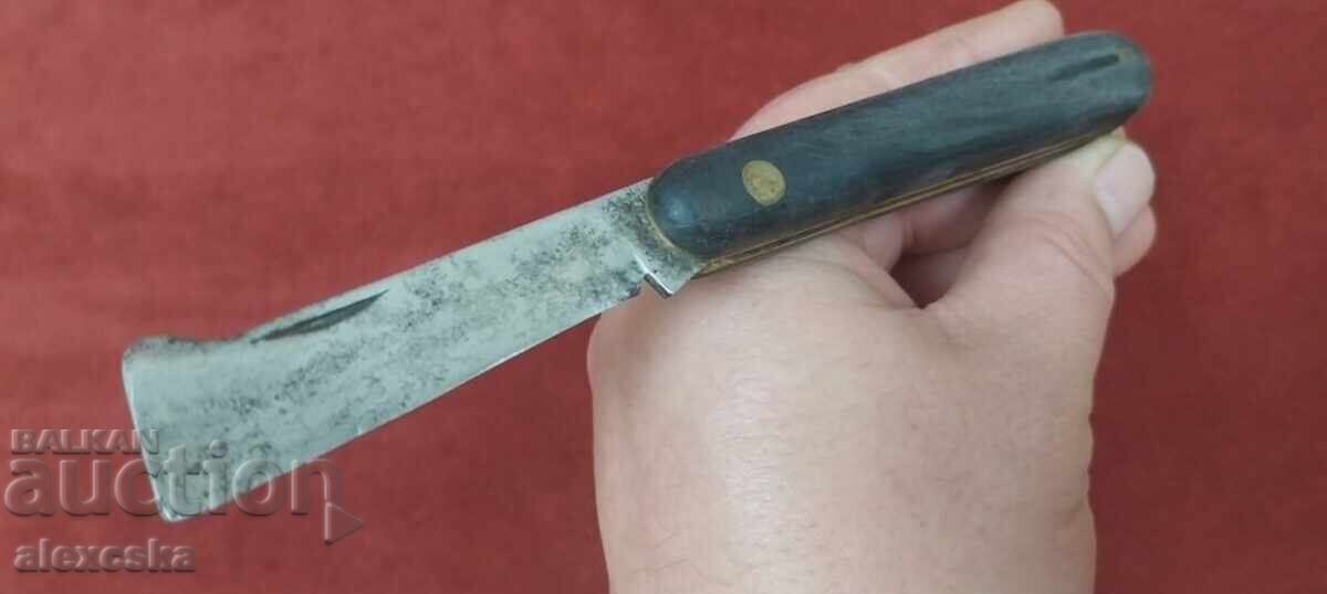 Thorn gardening knife with price 27.00 BGN | € 13.80 Thorn gardening knife with price 27.00 BGN | € 13.80