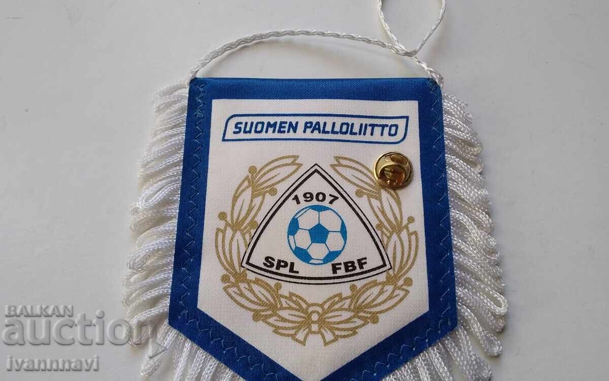 Auction  Finland flag and badge
