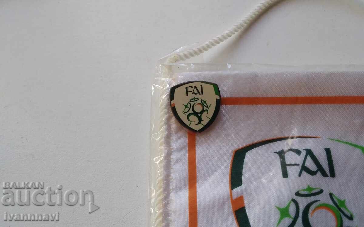 Σημαία και σήμα της Ιρλανδίας με τιμή 15.00 BGN | € 7.67 Σημαία και σήμα της Ιρλανδίας με τιμή 15.00 BGN | € 7.67