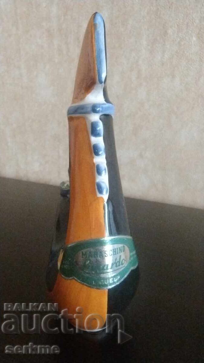 Porcelain figure with price 10.00 BGN | € 5.11 Porcelain figure with price 10.00 BGN | € 5.11