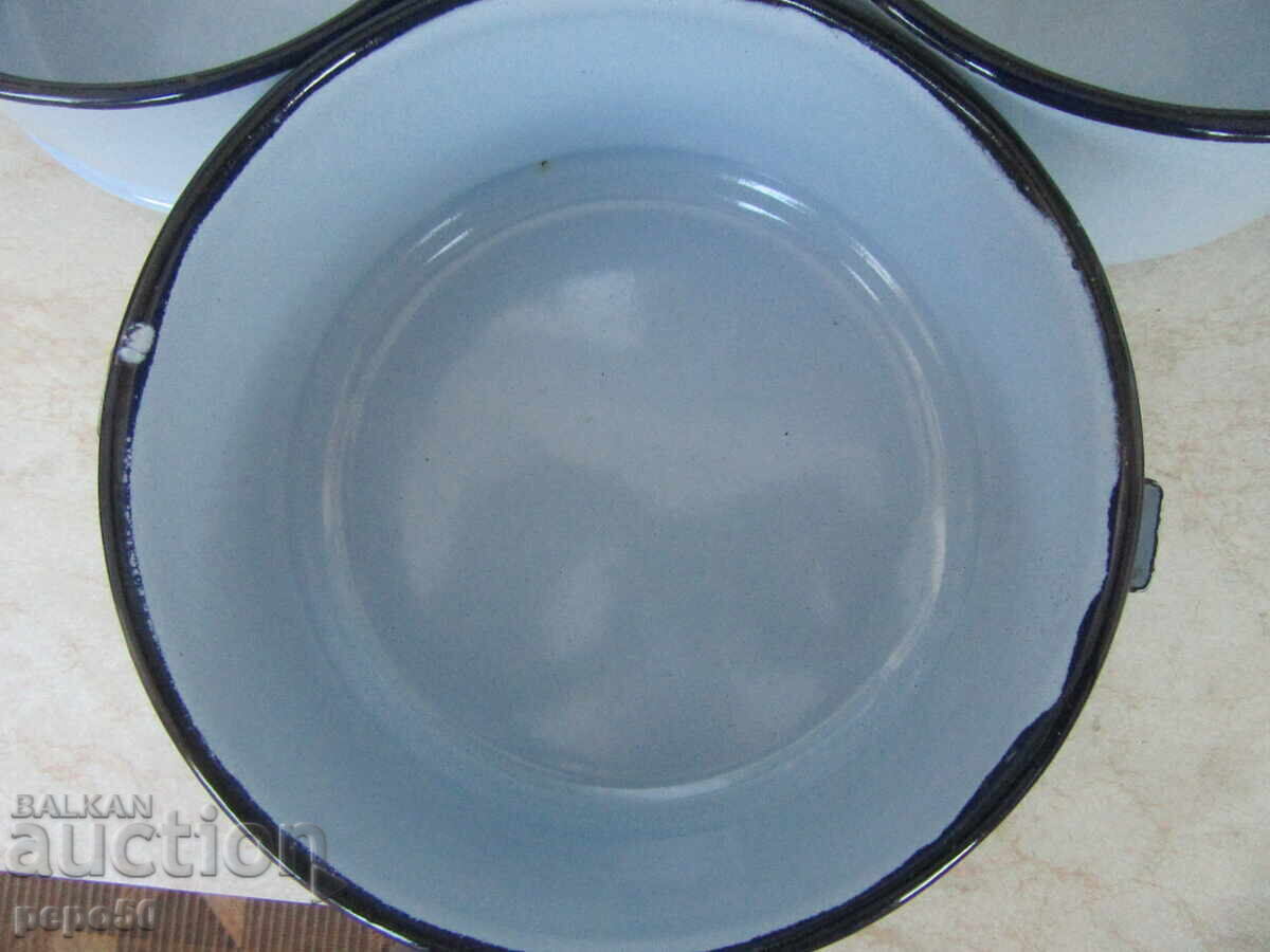 Auction WELL PRESERVED FOOD VESSELS FROM SOCA Auction WELL PRESERVED FOOD VESSELS FROM SOCA