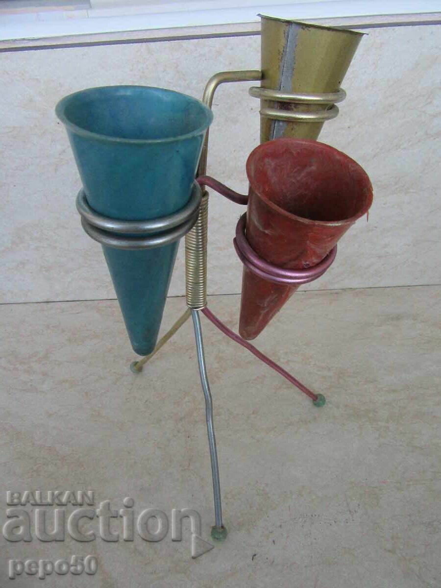 TRIPLE VASE FOR DRIED FLOWERS - EARLY SOC