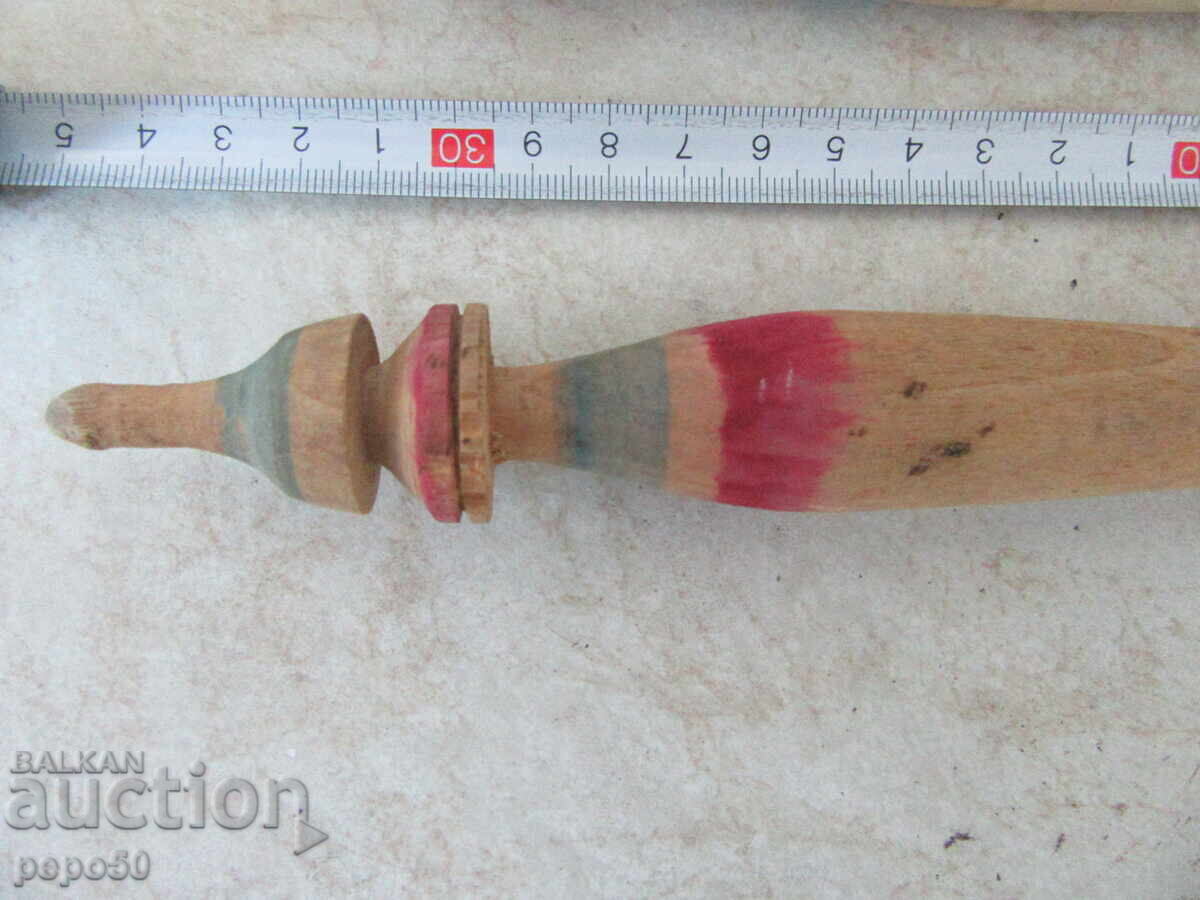 Auction TWO WOODEN SPINDLES - EARLY SOC Auction TWO WOODEN SPINDLES - EARLY SOC