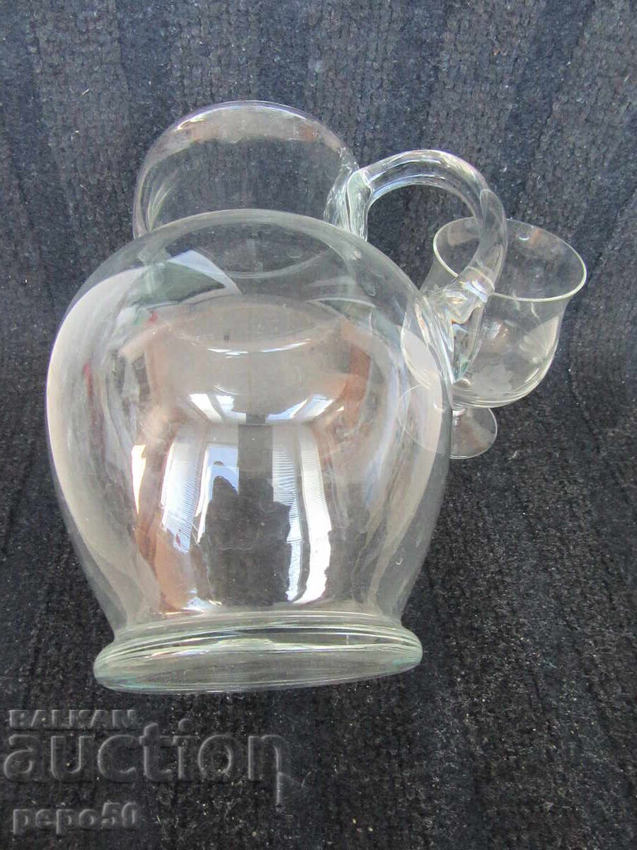 Livrarea SERVICIU DE VIN INTERESANT - SOC