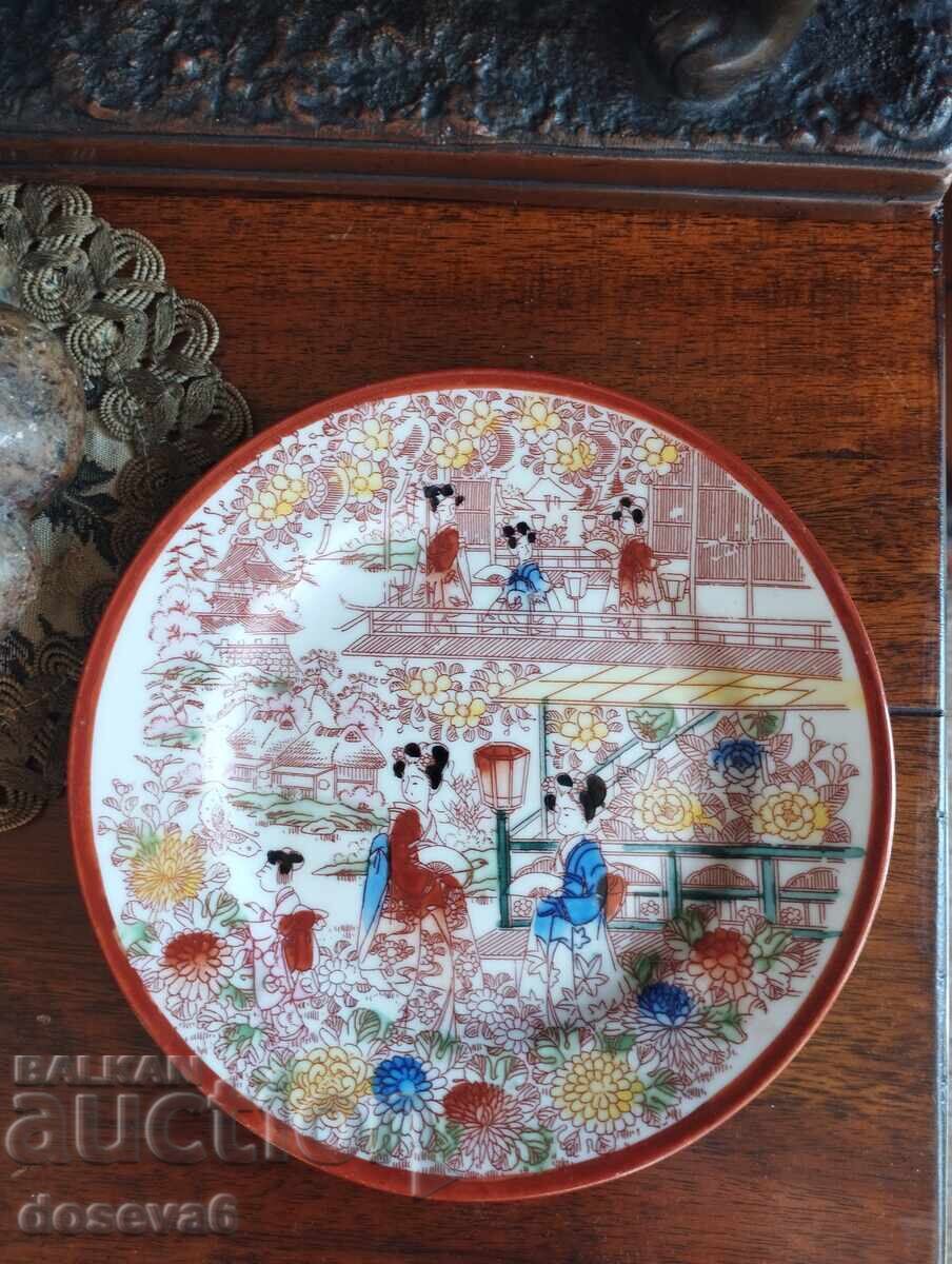 Auction 6 pcs. dessert plates 15.5 cm. Auction 6 pcs. dessert plates 15.5 cm.