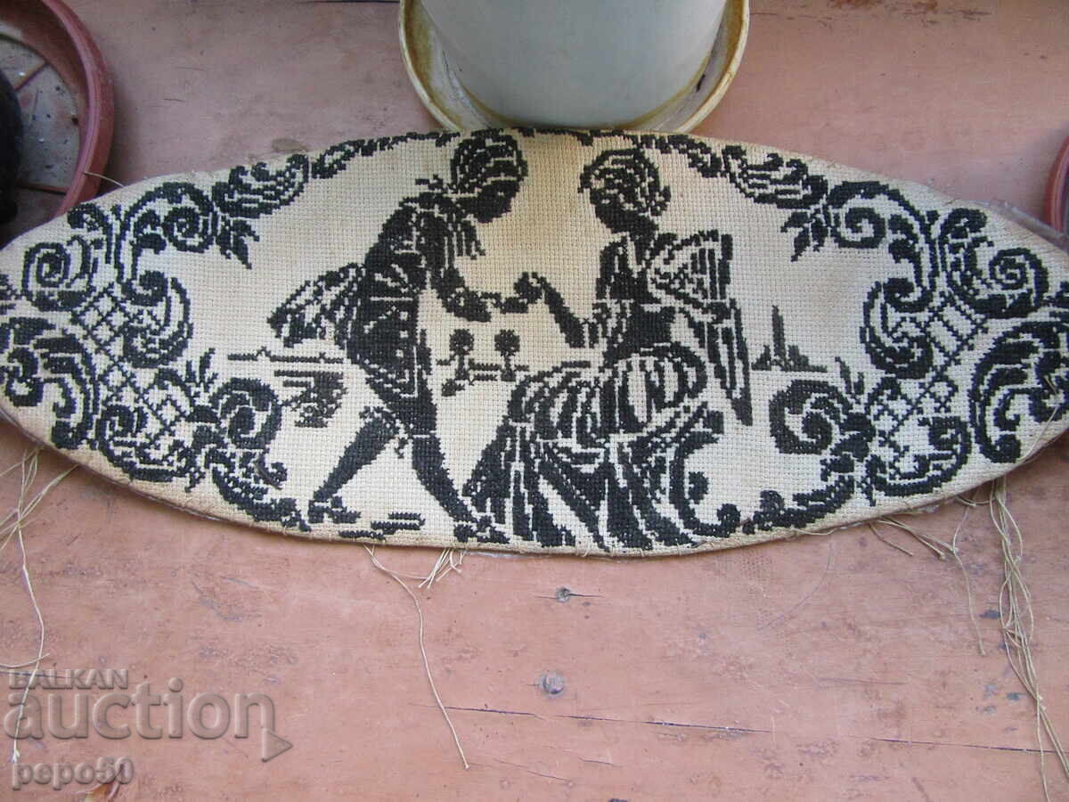 BLACK AND WHITE FLIRTING - OLD EMBROIDERY BEFORE 1944 BLACK AND WHITE FLIRTING - OLD EMBROIDERY BEFORE 1944