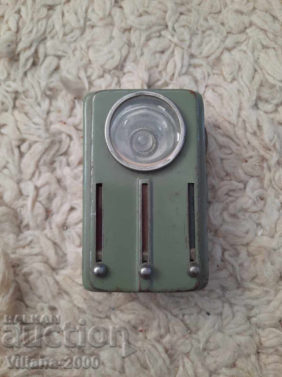 Lanterna veche de cale ferată.