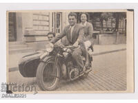 1946 Sofia veche motocicleta cu cos fotografie 12,7x8,3cm. /70302