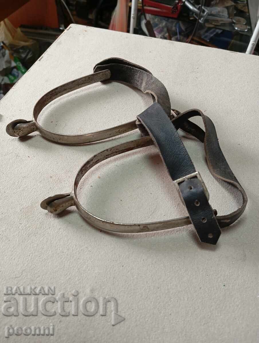 Officer spurs from the Kingdom of Bulgaria with price 45.00 BGN | € 23.01 Officer spurs from the Kingdom of Bulgaria with price 45.00 BGN | € 23.01