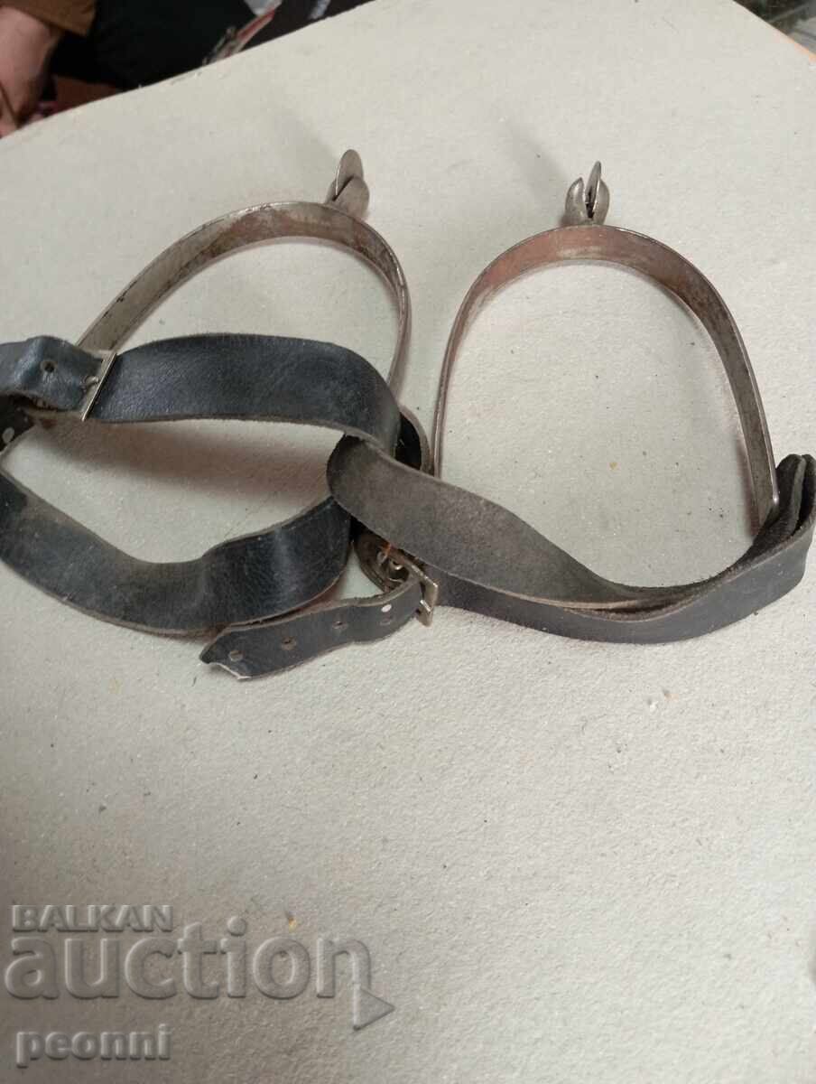 Delivery of Officer spurs from the Kingdom of Bulgaria Delivery of Officer spurs from the Kingdom of Bulgaria