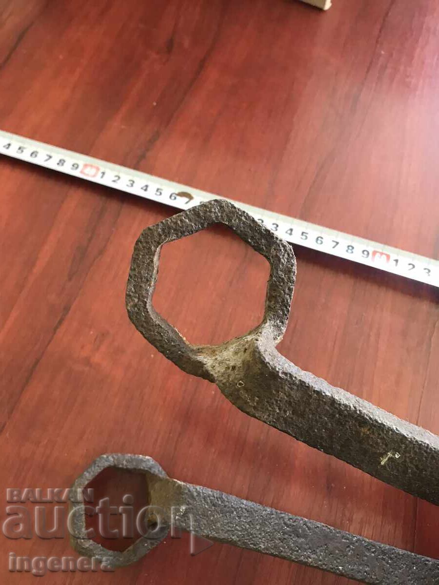 ANTIQUE WRENCH - 2 PCS. FOR COLLECTION - 7 ANTIQUE WRENCH - 2 PCS. FOR COLLECTION - 7