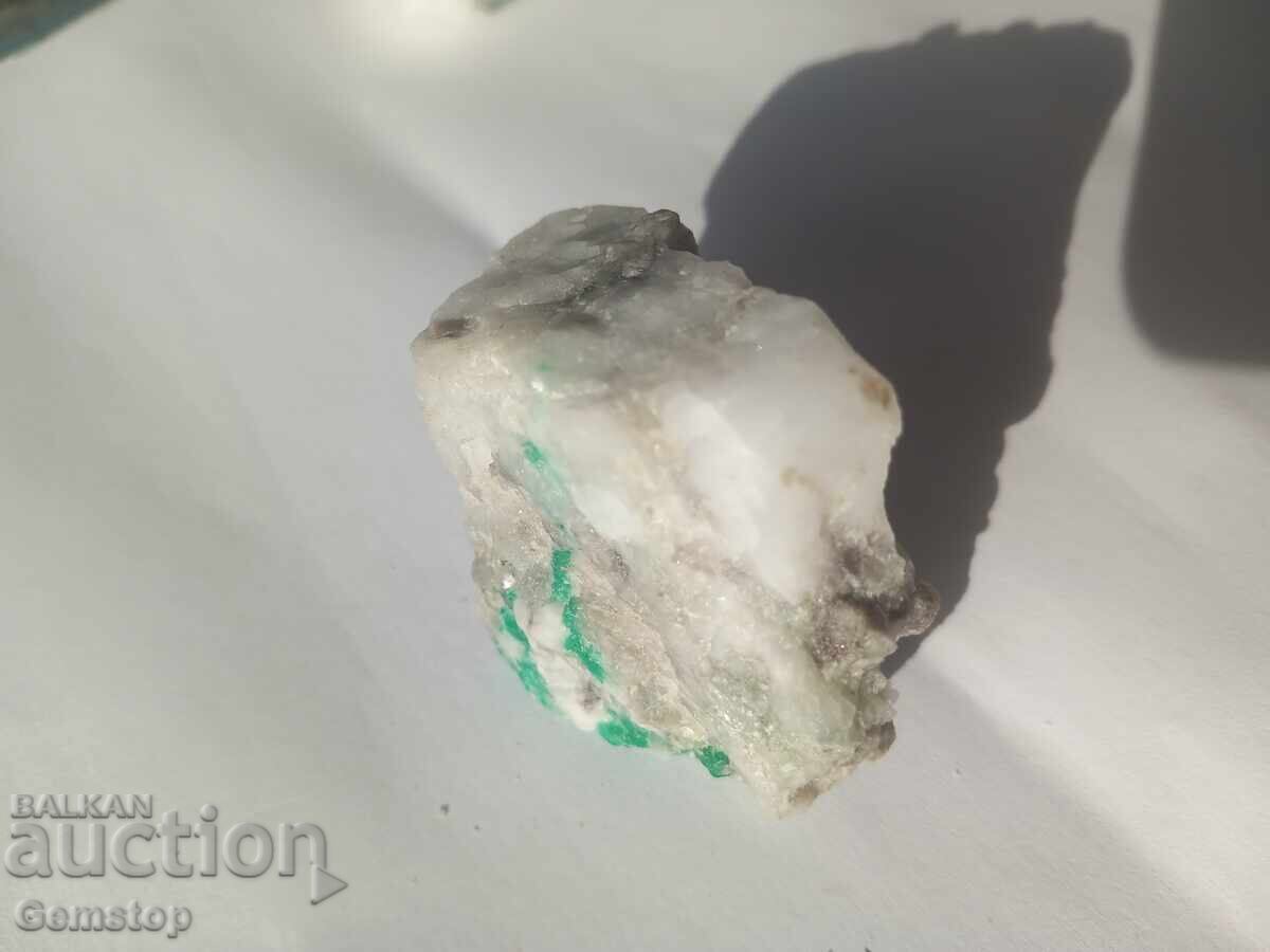 Auction 414.80 carats of natural raw emerald Auction 414.80 carats of natural raw emerald