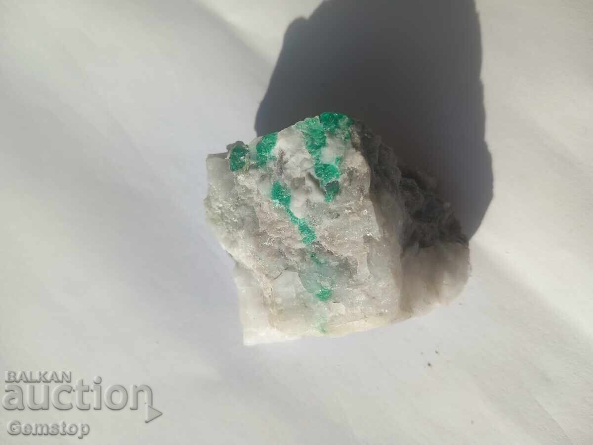 Delivery of 414.80 carats of natural raw emerald Delivery of 414.80 carats of natural raw emerald
