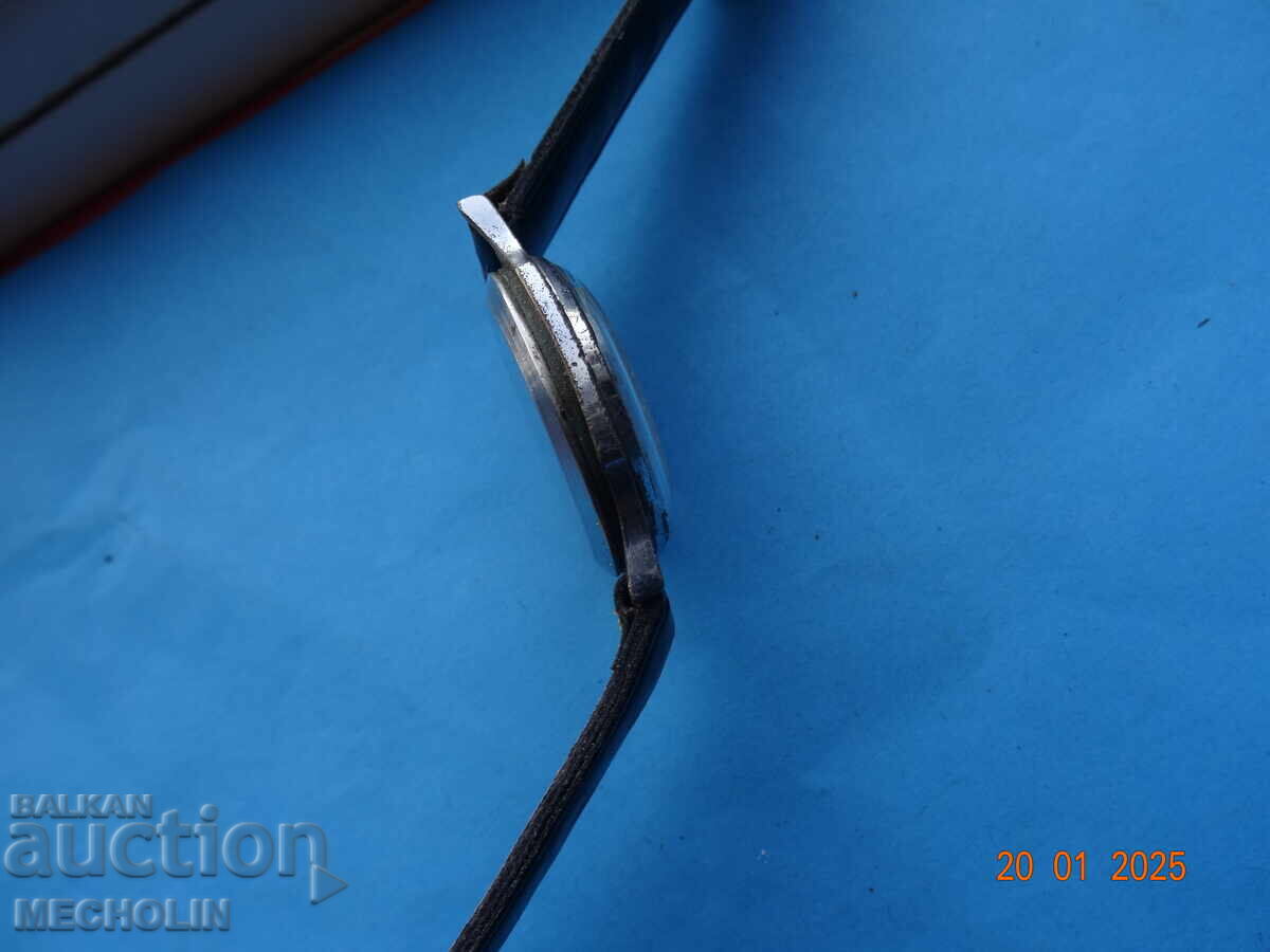 Russian COLLECTOR'S WATCH VICTORY 7 - 6 Russian COLLECTOR'S WATCH VICTORY 7 - 6