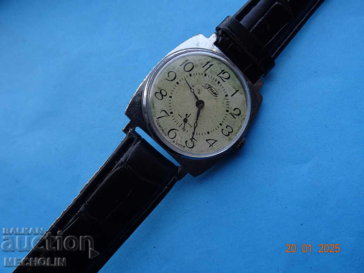 Auction  Russian COLLECTOR'S WATCH WINTER VICTORY 3