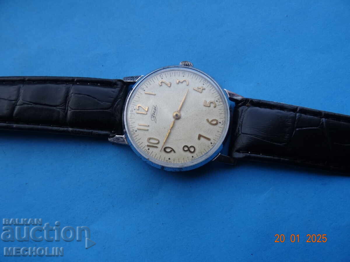 Russian COLLECTOR'S WATCH WINTER VICTORY 4 with price 25.00 BGN | € 12.78 Russian COLLECTOR'S WATCH WINTER VICTORY 4 with price 25.00 BGN | € 12.78