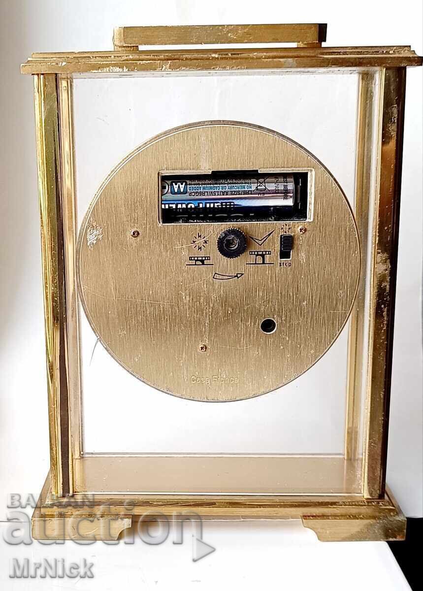 Delivery of Seiko quartz alarm clock made of brass and glass Delivery of Seiko quartz alarm clock made of brass and glass