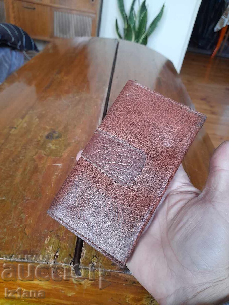 Delivery of Old wallet Leda