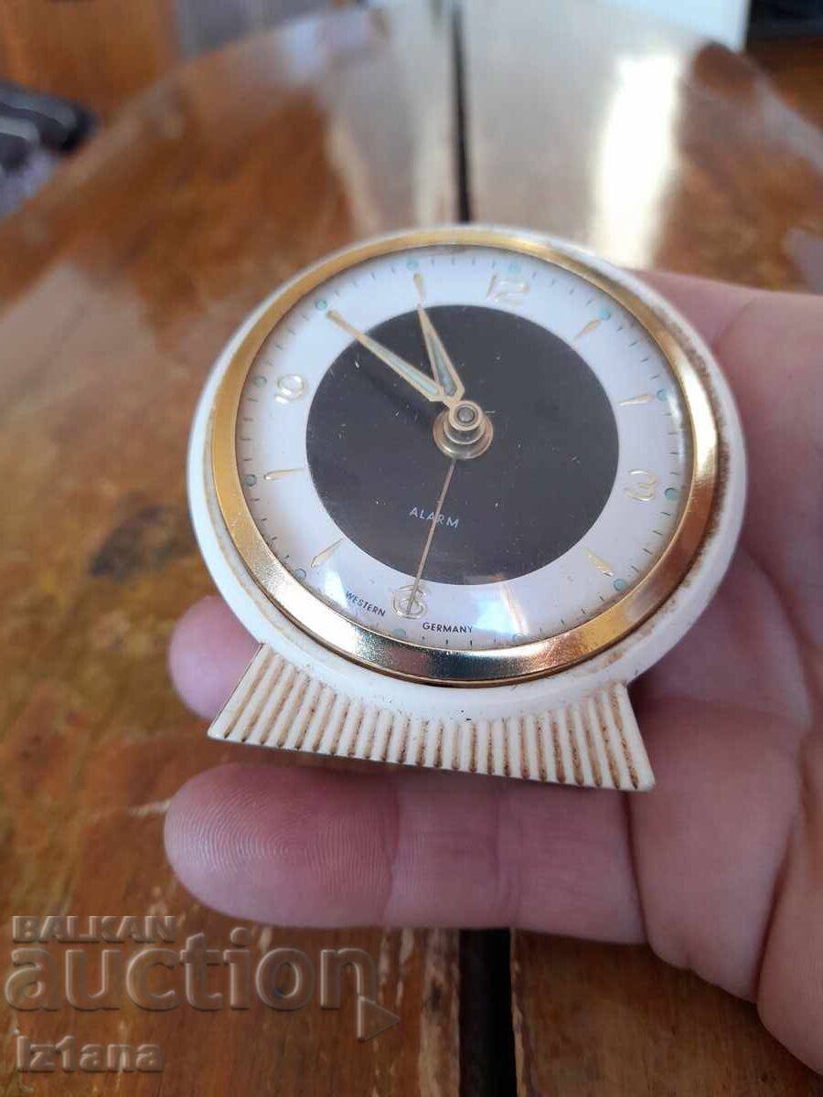 Παλαιό γερμανικό ρολόι, ξυπνητήρι με τιμή 27.00 BGN | € 13.80 Παλαιό γερμανικό ρολόι, ξυπνητήρι με τιμή 27.00 BGN | € 13.80