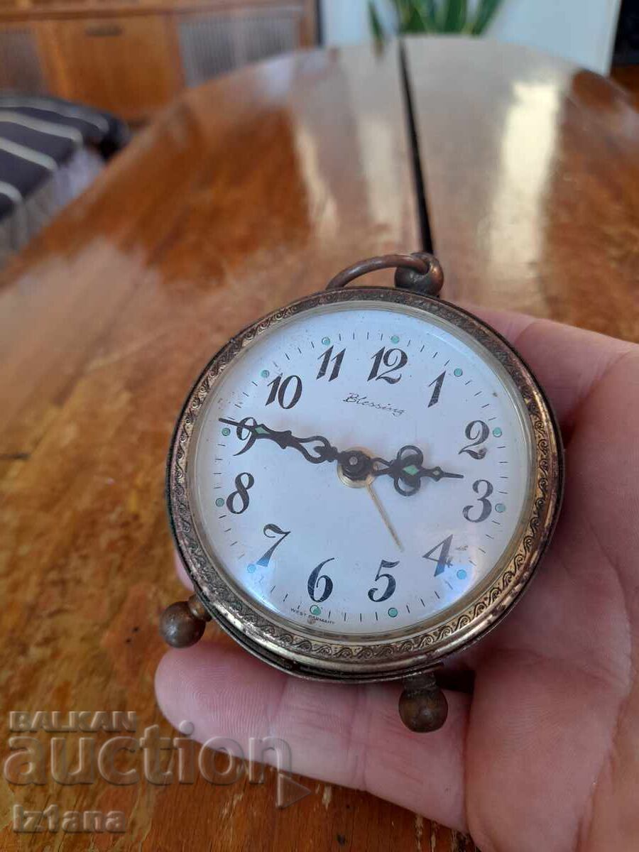 Old clock, alarm clock Blessing with price 45.00 BGN | € 23.01 Old clock, alarm clock Blessing with price 45.00 BGN | € 23.01