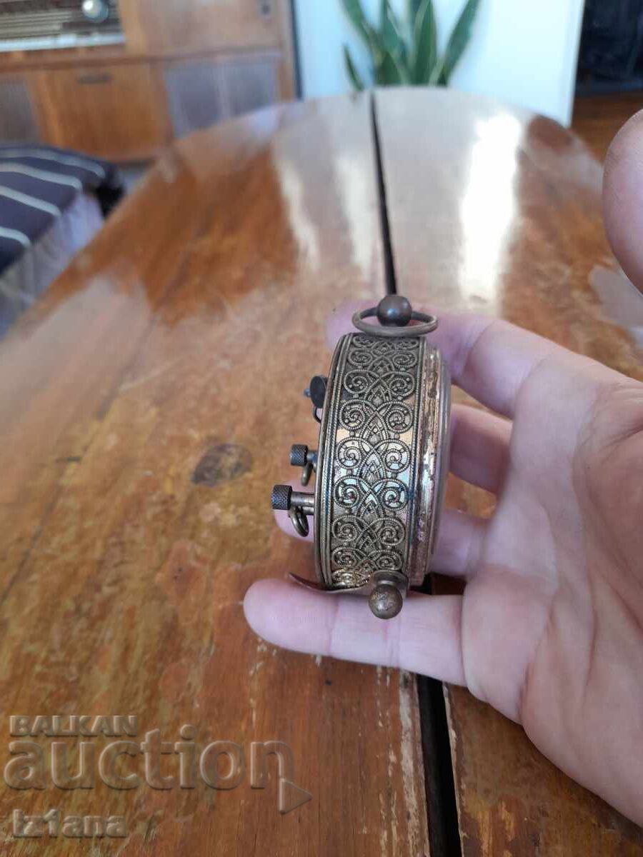 Delivery of Old clock, alarm clock Blessing Delivery of Old clock, alarm clock Blessing