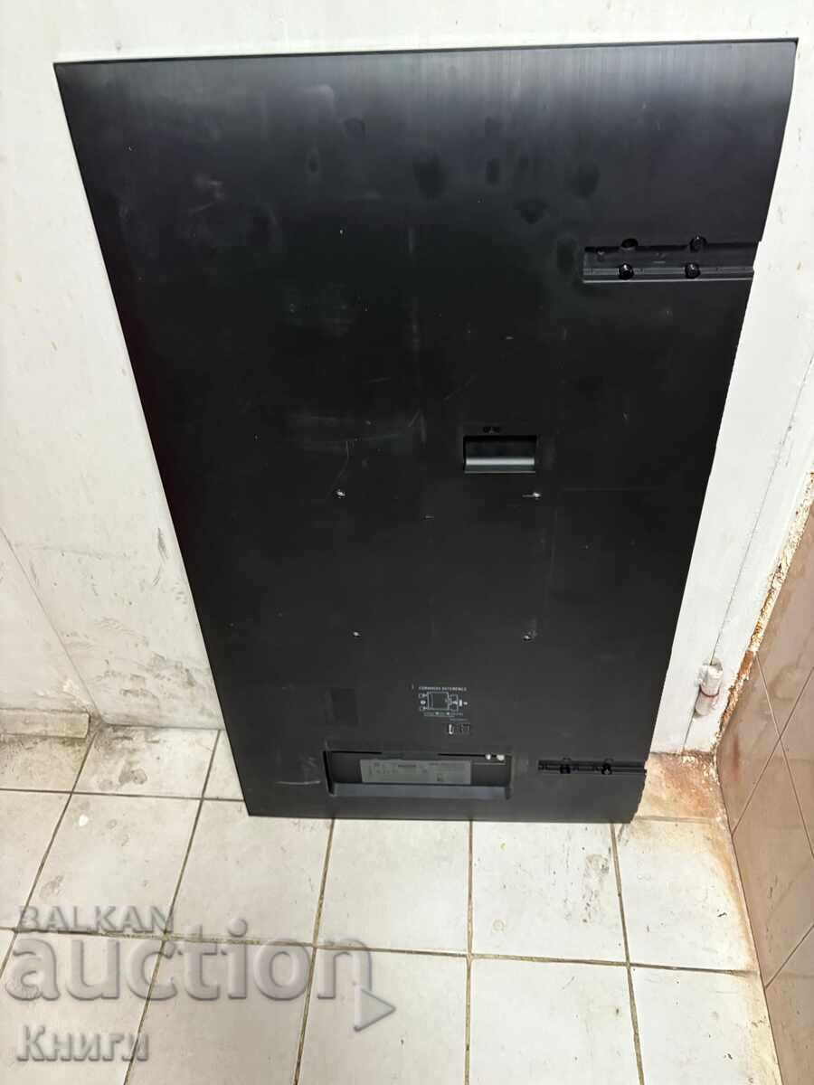 Broken matrix Samsung UE43AU8072U - working with price 100.00 BGN | € 51.13 Broken matrix Samsung UE43AU8072U - working with price 100.00 BGN | € 51.13