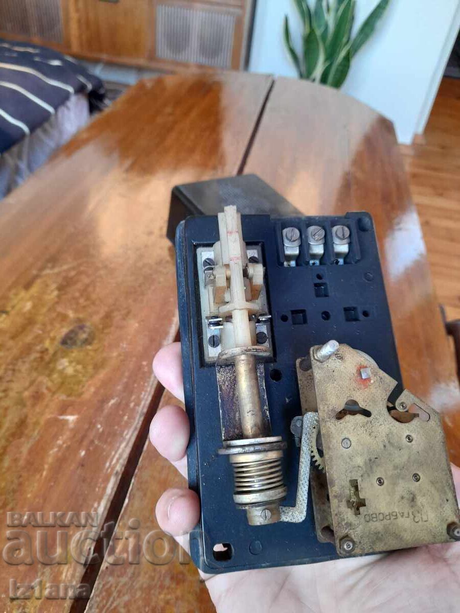 Δημοπρασία Παλιό ρελέ APC Δημοπρασία Παλιό ρελέ APC