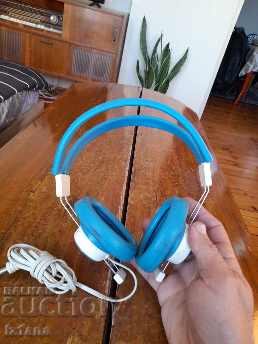 Old Telex headphones with price 43.00 BGN | € 21.99 Old Telex headphones with price 43.00 BGN | € 21.99