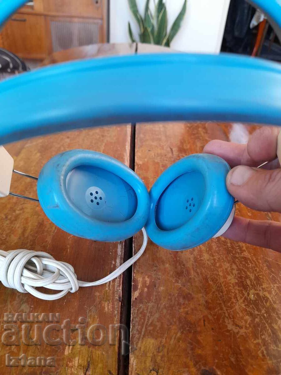 Delivery of Old Telex headphones Delivery of Old Telex headphones