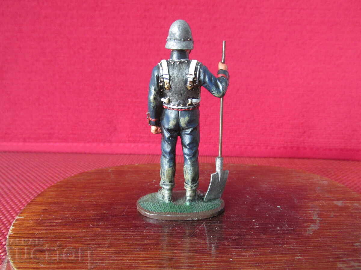 Auction  DelPrado Soldier