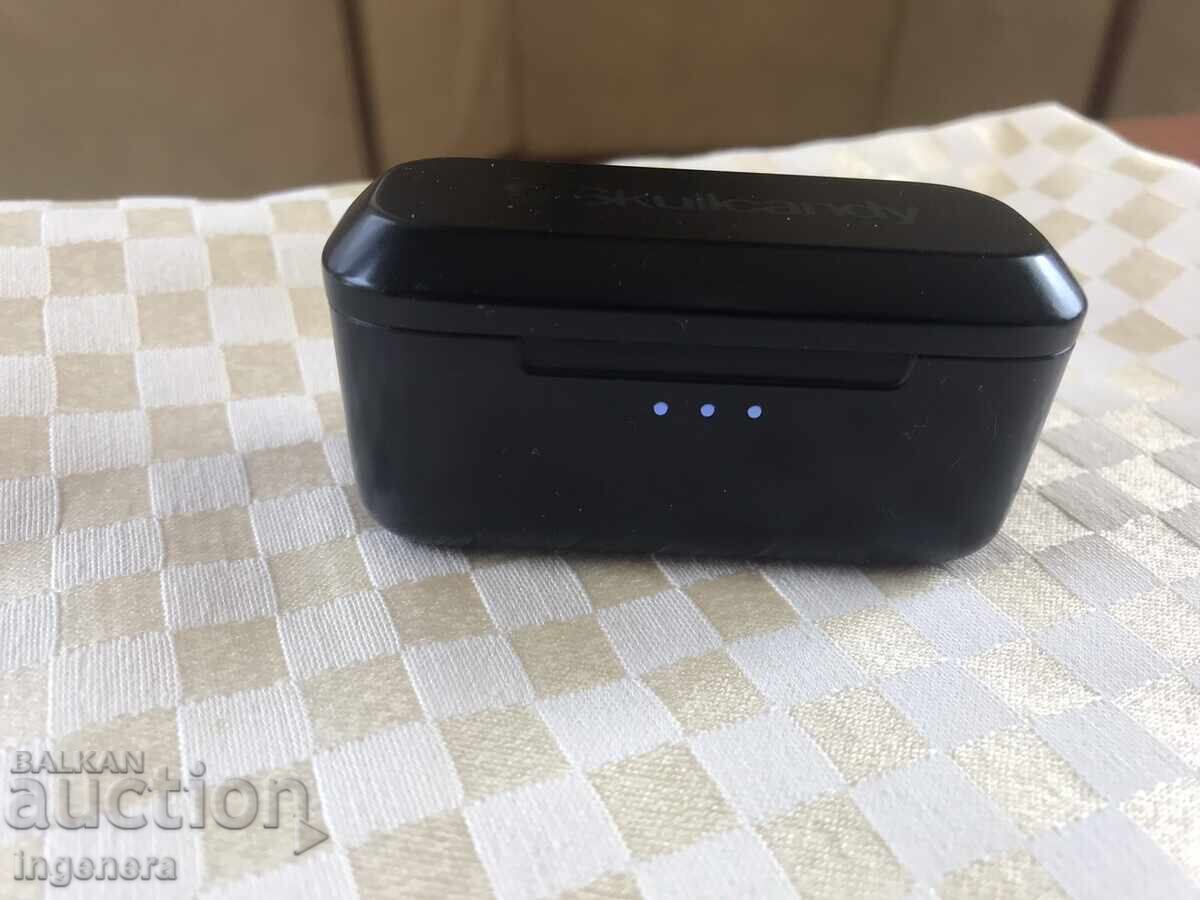 WIRELESS HEADPHONES-Skullcandy WIRELESS HEADPHONES-Skullcandy