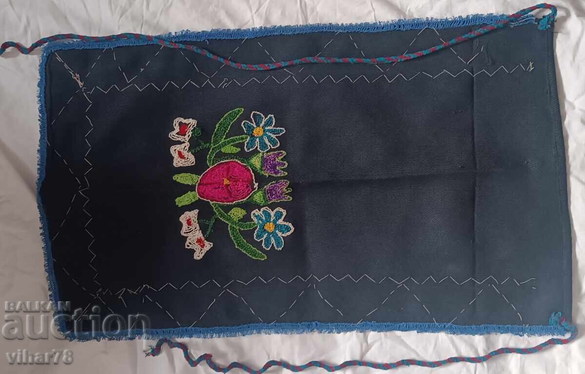 Un șorț - 6 Un șorț - 6